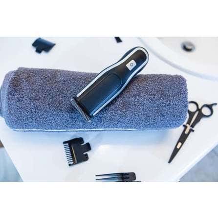 Evolutionäre Veränderung der Haarschneidemaschine revolutioniert das Selbstschneiden der Haare 